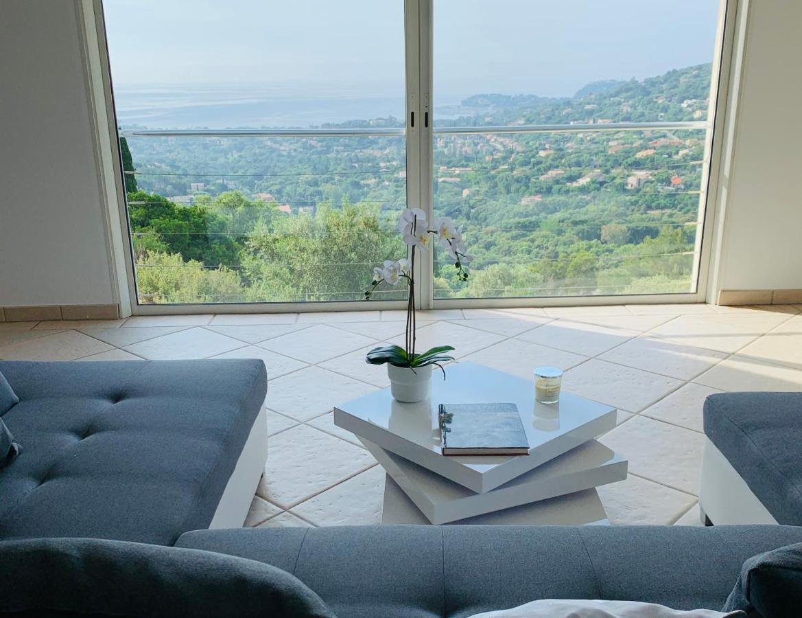 Maison avec vue panoramique Cavalaire-sur-Mer Extérieur photo