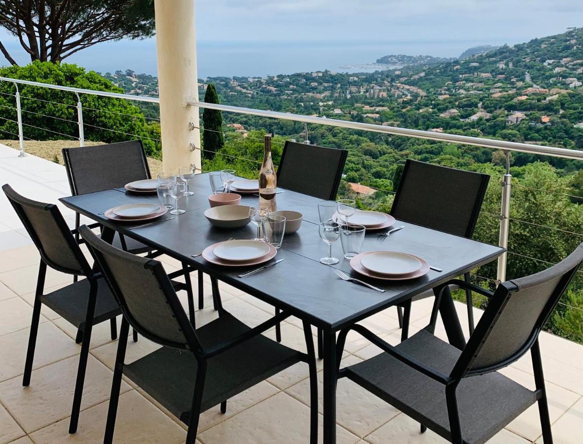 Maison avec vue panoramique Cavalaire-sur-Mer Extérieur photo
